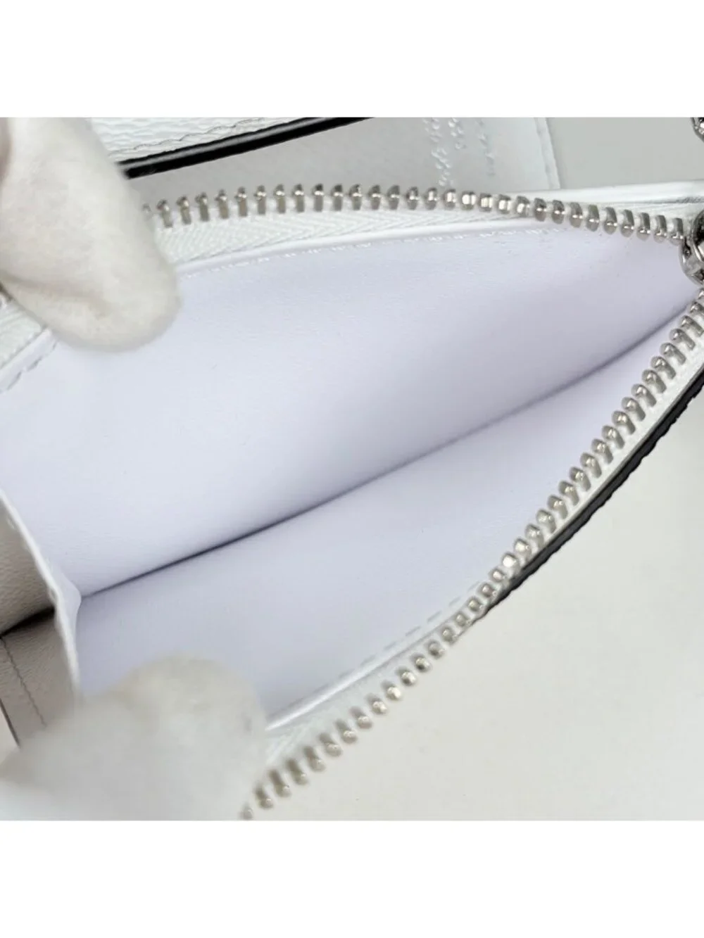 Louis Vuitton Victor Wallet Trifold Monogram Taiga Taigarama Optic White